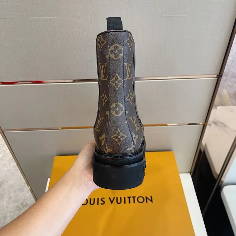 Louis Vuitton Shoe 